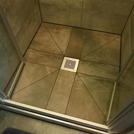 Jung Apartment *